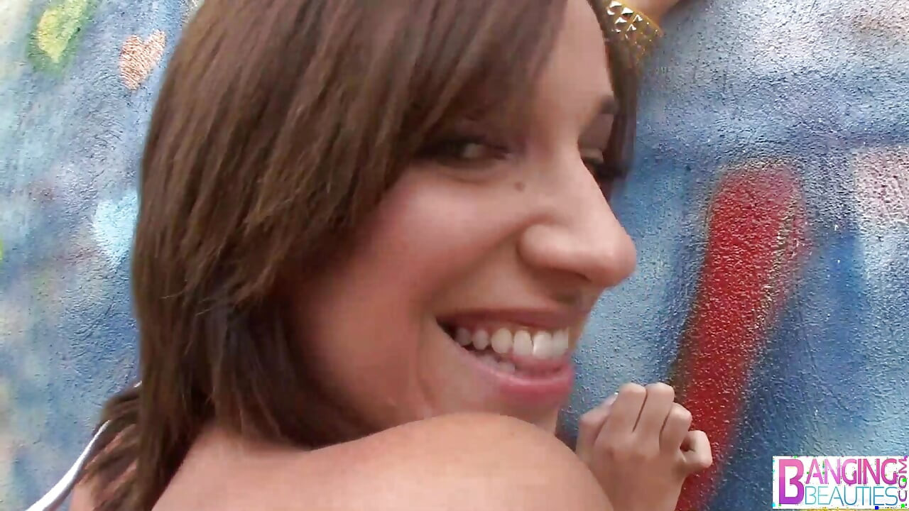 Jada stevens và holly michaels lỗ đít bị mike adriano đụ