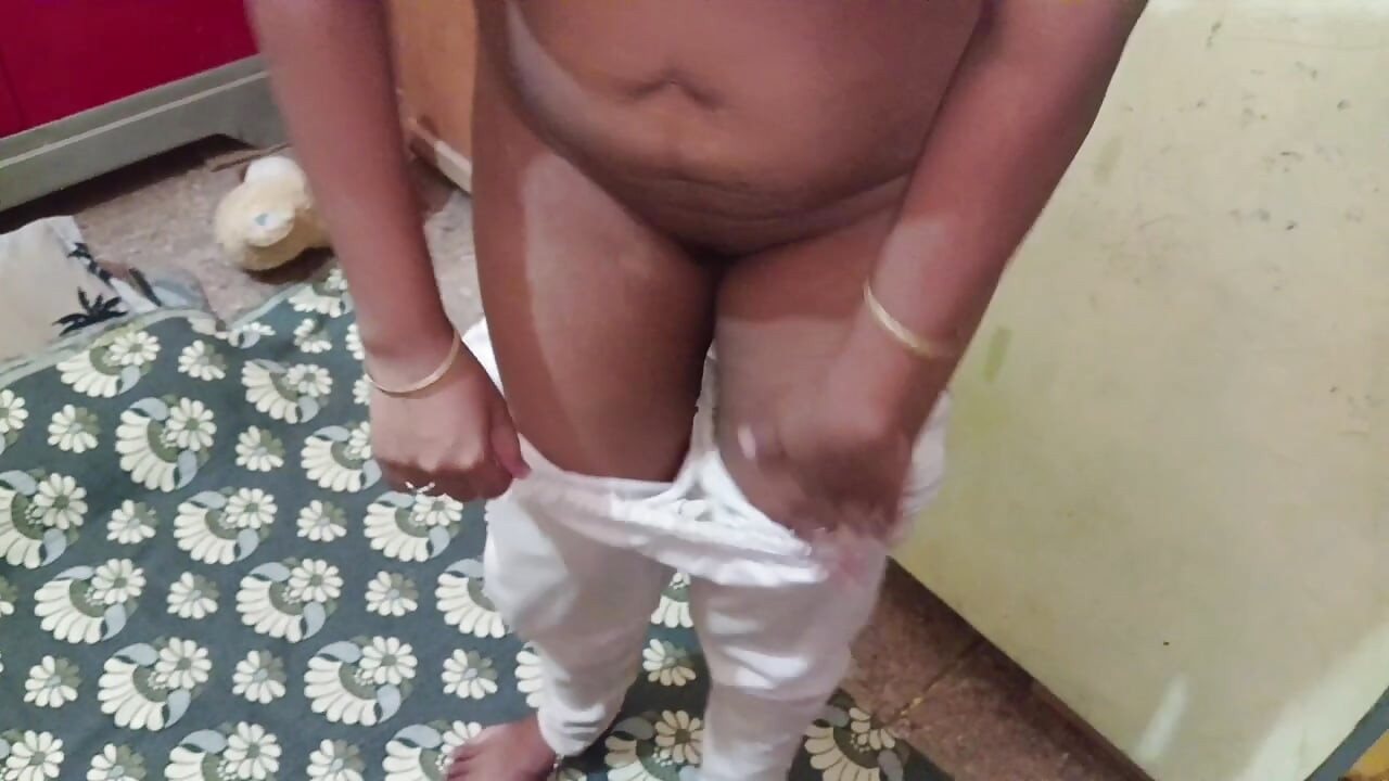 Hintli ateşli videolar üvey anne ve üvey oğlu seks yapıyor