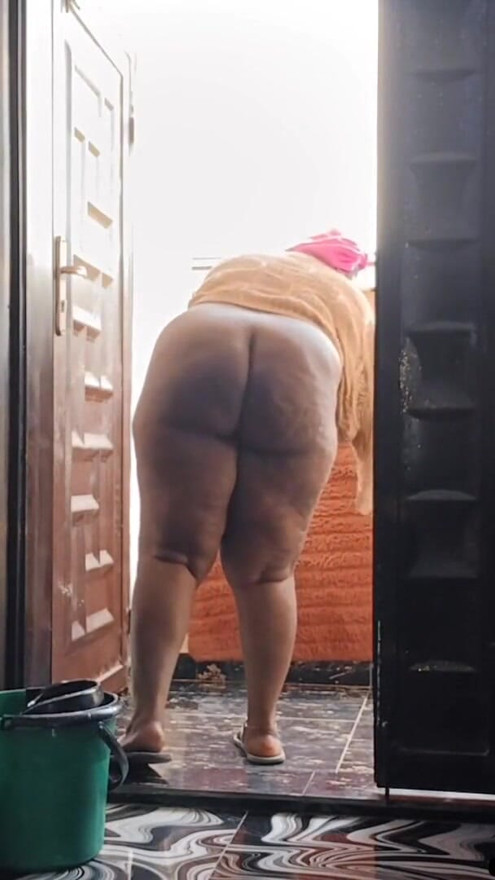 Fat Ass Ebony Cleaning Lady Naked Home Cleaning - Mara Exotic | Clip 3