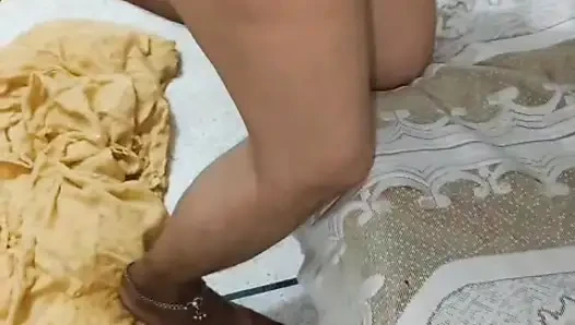 Aku pergi ke rumah kakak ipar india waktu lagi liburan musim panas dan dientot habis-habisan sama kakak iparku yang cantik, video lengkap bahasa india viral