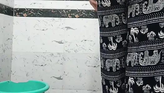 Прия бхабхи с большой задницей и сексуальным телом, съемка