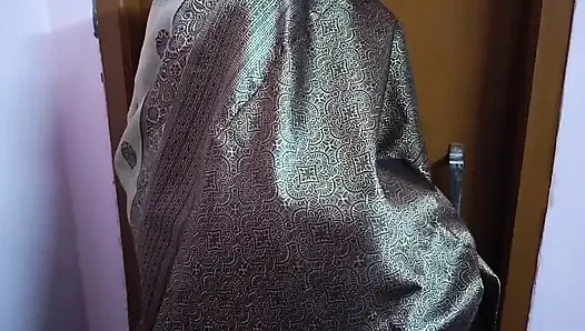 Hot Indian Bahu ki Chikni Chut me Father-in-law ne apna mota lauda dal ke chut ka bhosda bana diya