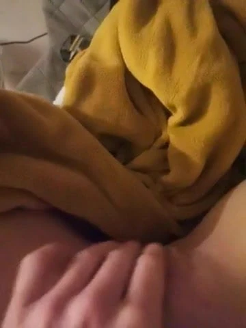 My hot 24yo girlfriend masturbating for me
