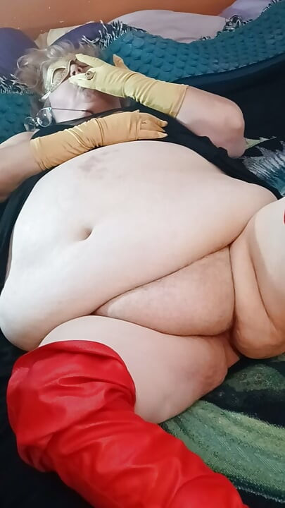 BBW Bat Girl Masturbates for You with Her Golden Gloves on!