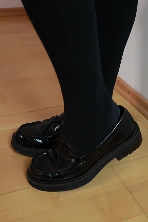 Teasing Feet in College Look: Mini Skirt, Knee Socks & Nylon Layers