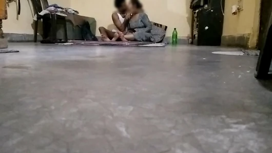 Bhabhi or Mujhe Dekh Liya Bhai Ne Chudai Karte Waqt Hindi Audio.