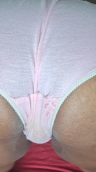 Best Friend's Stepmom Beautiful Ass | Clip 1