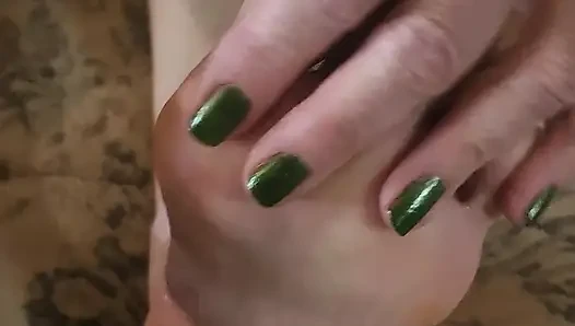 Goode Girl Vücuda Tapma 31 Talimatı Veriyor