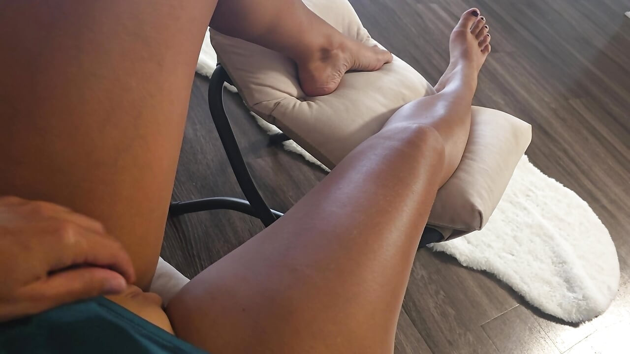 Glass Dildo in a Juicy Pussy  -  Close-Up