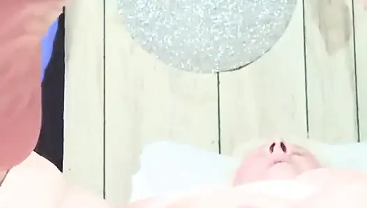 Dengan dering bell si pelacur sange ini muncrat banyak banget
