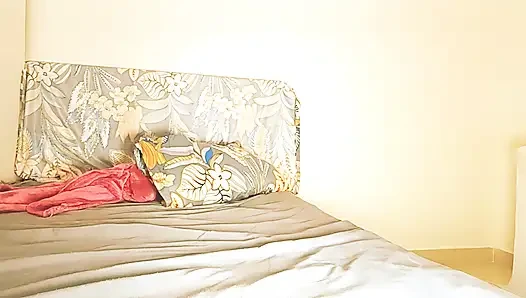 Damat, köyün sürtük kayınvalidesini kısrağa dönüştürerek sikiyor.