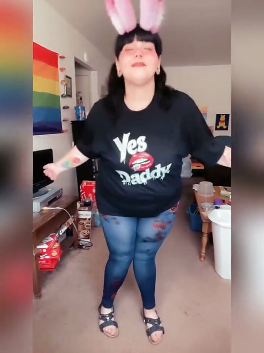 BBW Nympho Squirts Hard