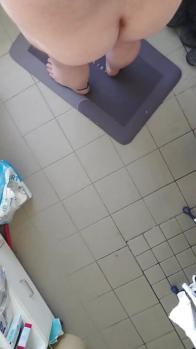 Video Examination of the Neck Holder for Ass