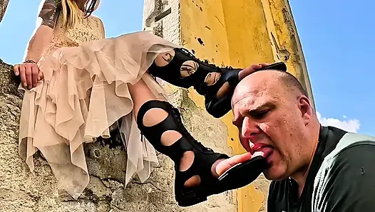 Sklave Unter Meinen Sandalen