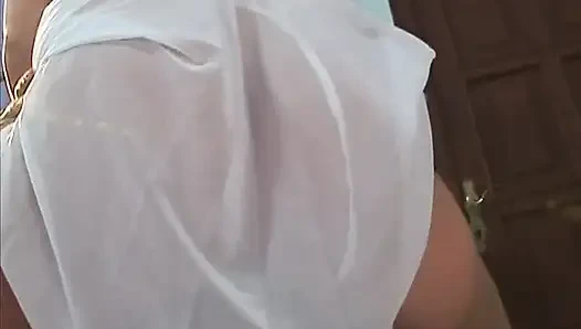 Mulut dan toket semok tante seksi rambut pirang dicrot sperma hangat setelah dientot habis-habisan sama cowok berotot