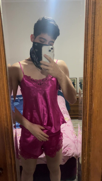 Femboy Introduces Her Nightgown