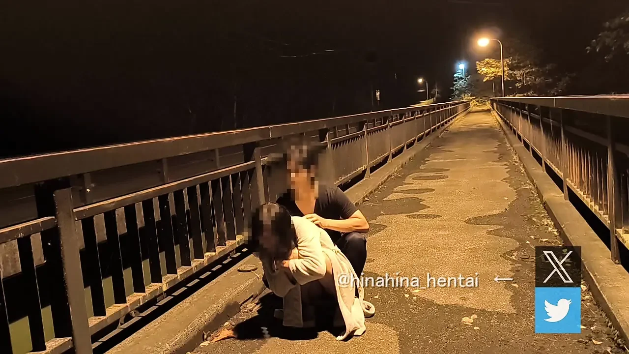 [Outdoor exposure] Exposed next to a car passing by! Embarrassing 💦 Japan/Japanese/Outdoor/Shaved/Loli/Kinky /hentai/asia/shaved