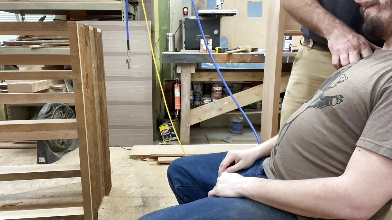 Seattle Dad and Buck. Hairy Bear DILF Daddy Blowjobs at Work FULL VIDEO