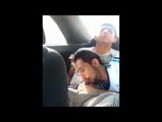 Ssać penisa w samochodzie