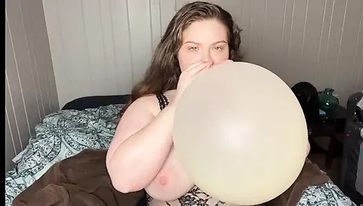 Hexe-ballon-fickzeug