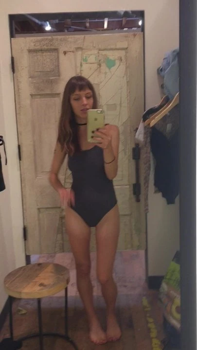 Dressing room selfie for bf 2
