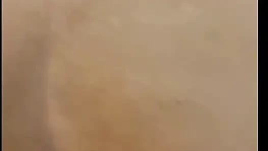 Шлюшка жена в настоящем любительском видео