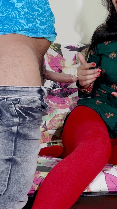 Magával ragadó pillanat Priyát mostohatestvére javasolta, hogy tanítsa meg neki az igazi orgazmust. tiszta hindi beszéd"