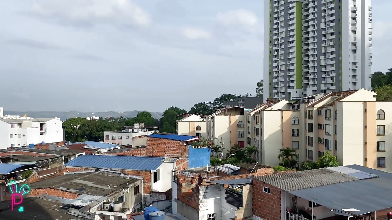 ร้อนและแก้ผ้าบนระเบียงของฉัน - พิเศษ