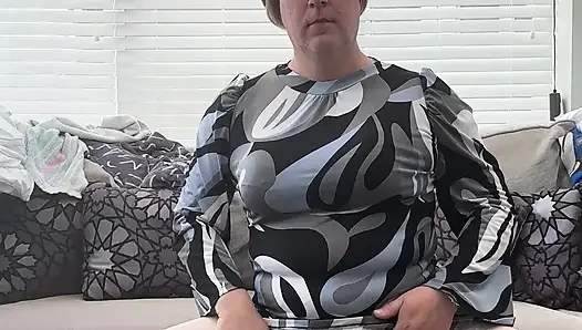Sissy wanking in her white Stockings and heels