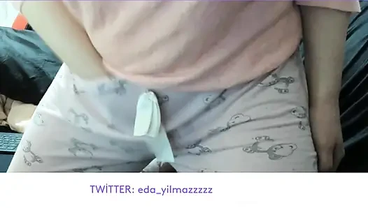 MASTÜRBASYON PIJAMA - AMCıĞıNı PIJAMAYLA OVUYOR