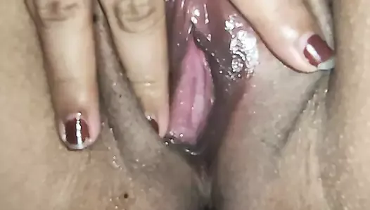 Sexy Filipina got horny fingered by neighbour dripping wet pussy