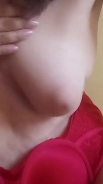 BBW MILF Shows Her Natural Hanging Tits | Clip 1