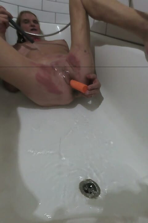 izzy Yum SEPTEMBER 2026 bathing masturbation