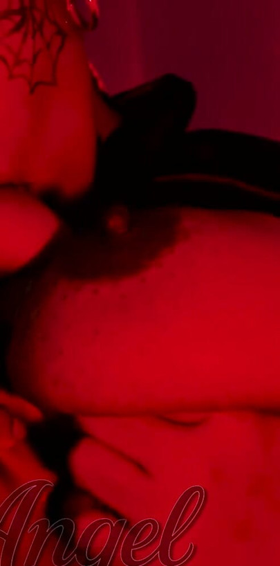 Chubby Busty Vampire Will Seduce You and Suck You [halloween]