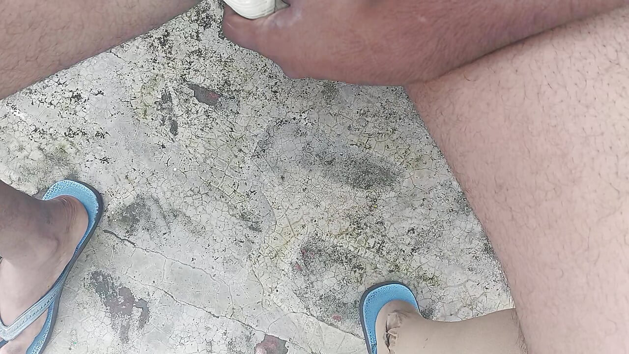 I am going to the terrace of my house, taking out my penis and masturbating in a tree to ejaculate.