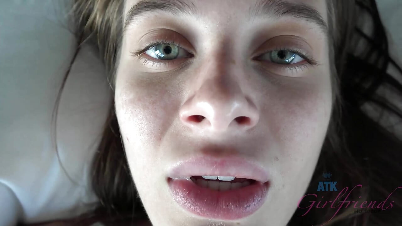 POV μελαχρινή Lana Rhoades γαμήσι βυζιά, πίπα & Doggystyle γκρίνια - παίρνει μεγάλο καυτό φορτίο στο πρόσωπο