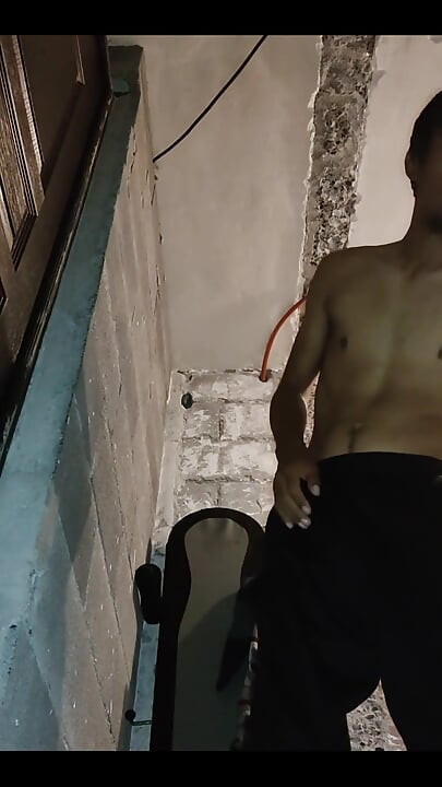 Come Come on I Invite You to Change in the Toilet Together Hot Handjob & Masturbation