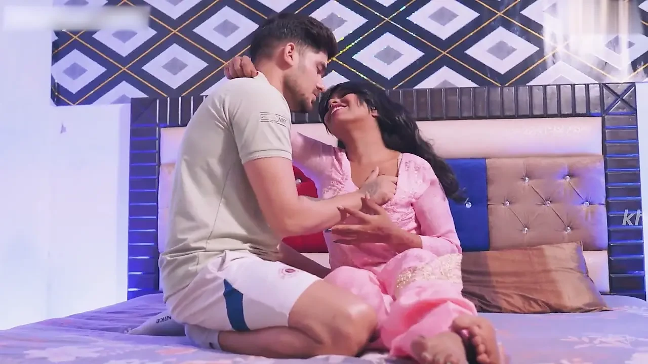 Kaamwali ne paiso k badle me malik se krwayi chudai hd clear audio