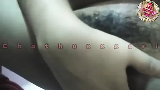 Memek dan toketku yang berbulu dan sakti