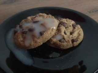 Galletas y helado con aderezos