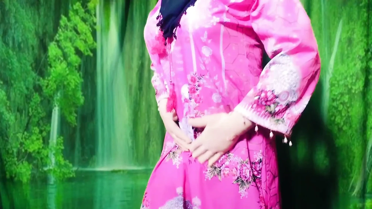 Bengali very beautiful hot housewife sex.mp4