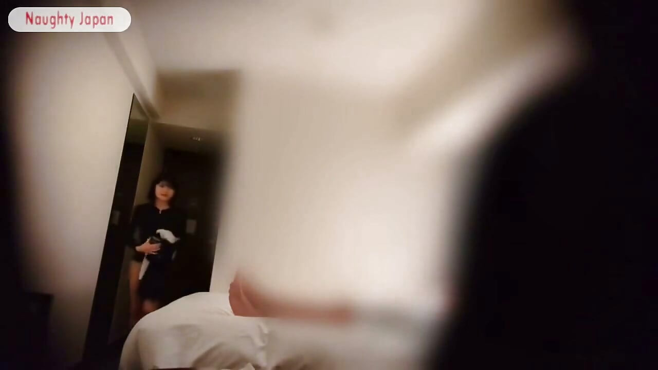 Uncensored Bonus - Slender Flight Attendant Kasumi Swallows Through Three Raw Rounds