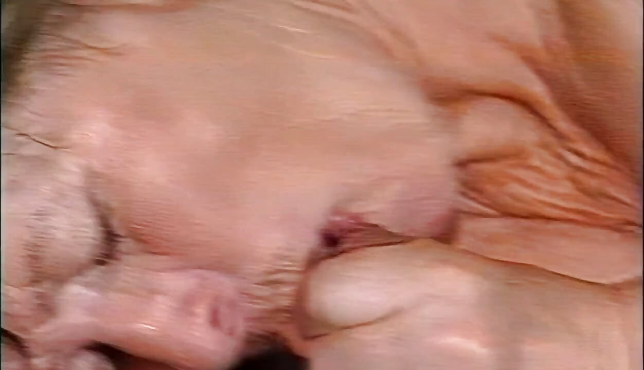 Hot MILF Gets Fucked Hard on the Small Couch