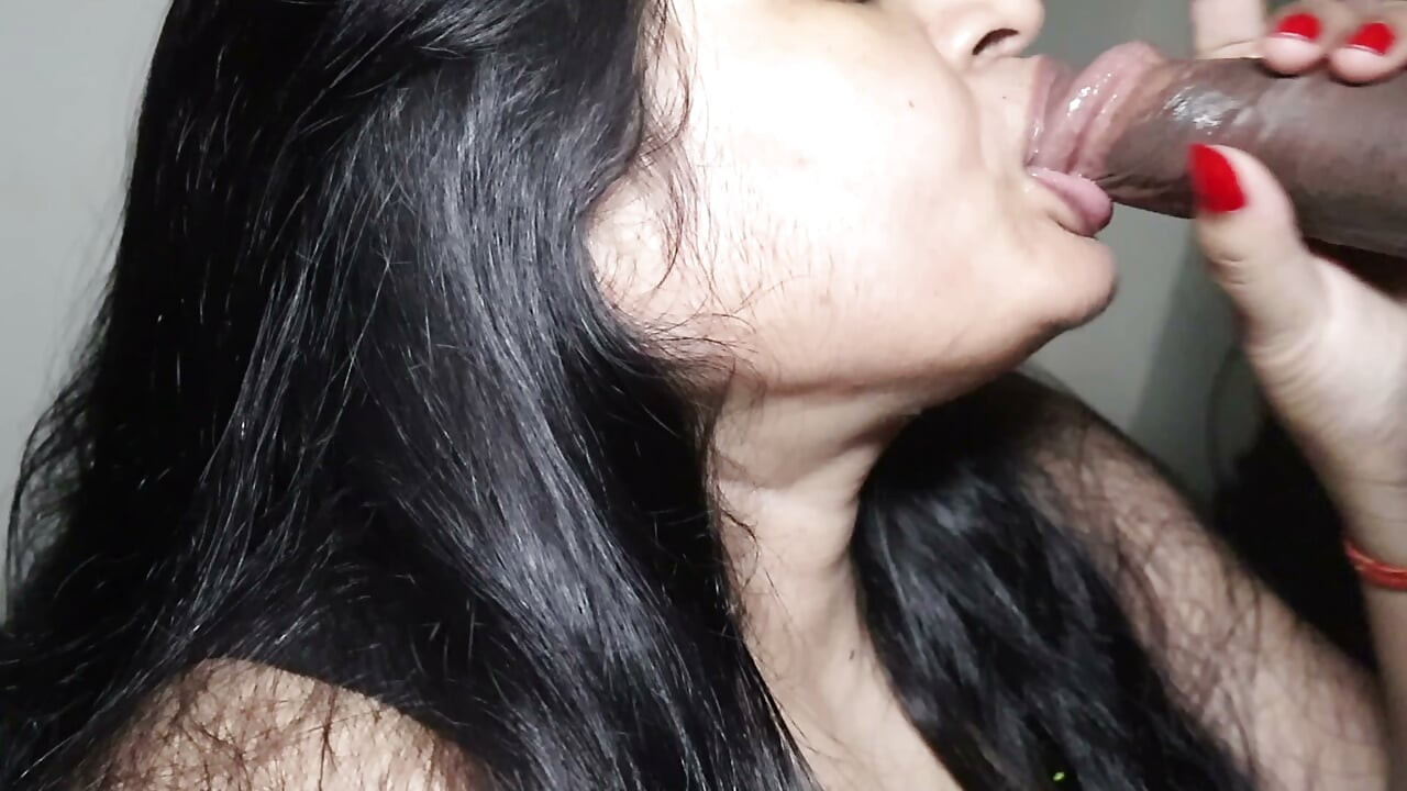 Indian Desi Girl enjoy big dildo while she is Horny