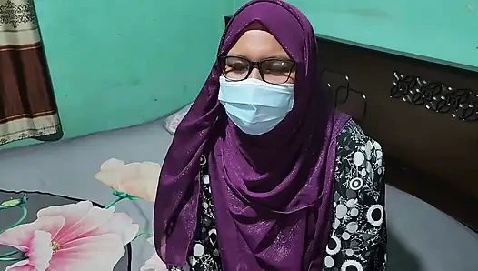 Секс мусульманской жены с романтической игрой в домашнем видео