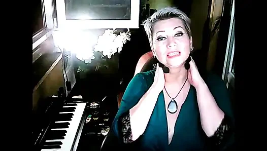 Penulis Rusia meniduri istrinya, pelacur Rusia terkenal! Persatuan keluarga yang sempurna! ))