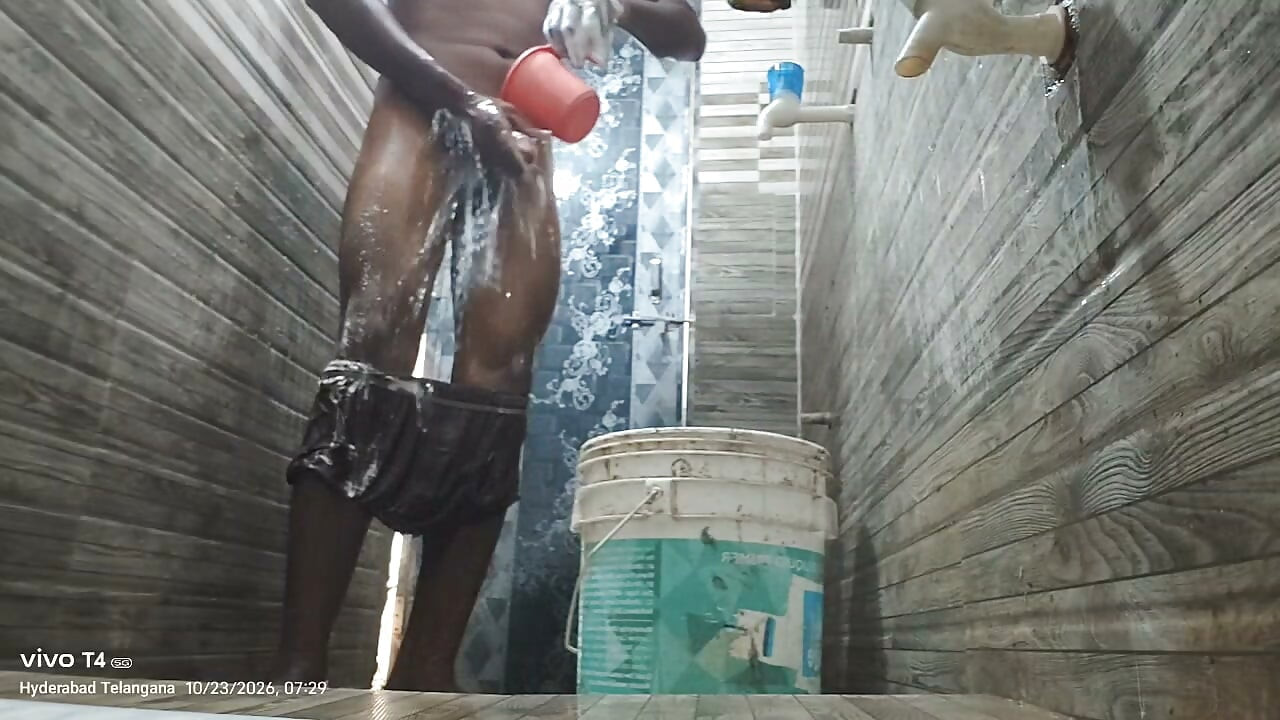 Desi scena kąpieli w związkach | Hindi Short Video 🔥Ostatni prywatny moment | Desi Video