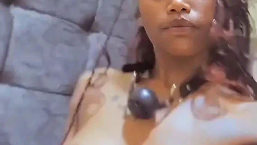 Afrikalı güzel BDSM çekimi için can atıyor