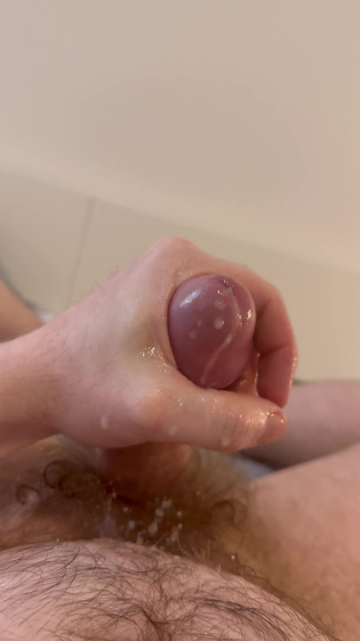 Crot sperma di toilet umum