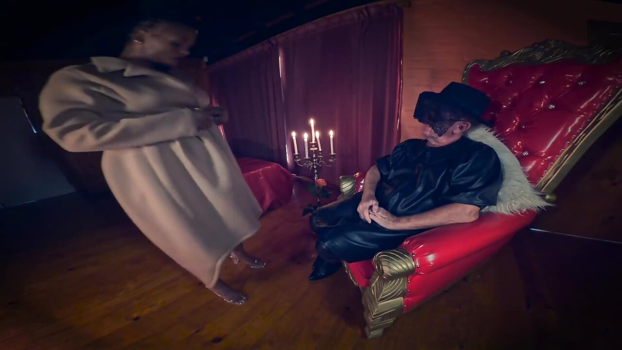 パムの官能的なキンクの覚醒氏シャーロットと - パート1